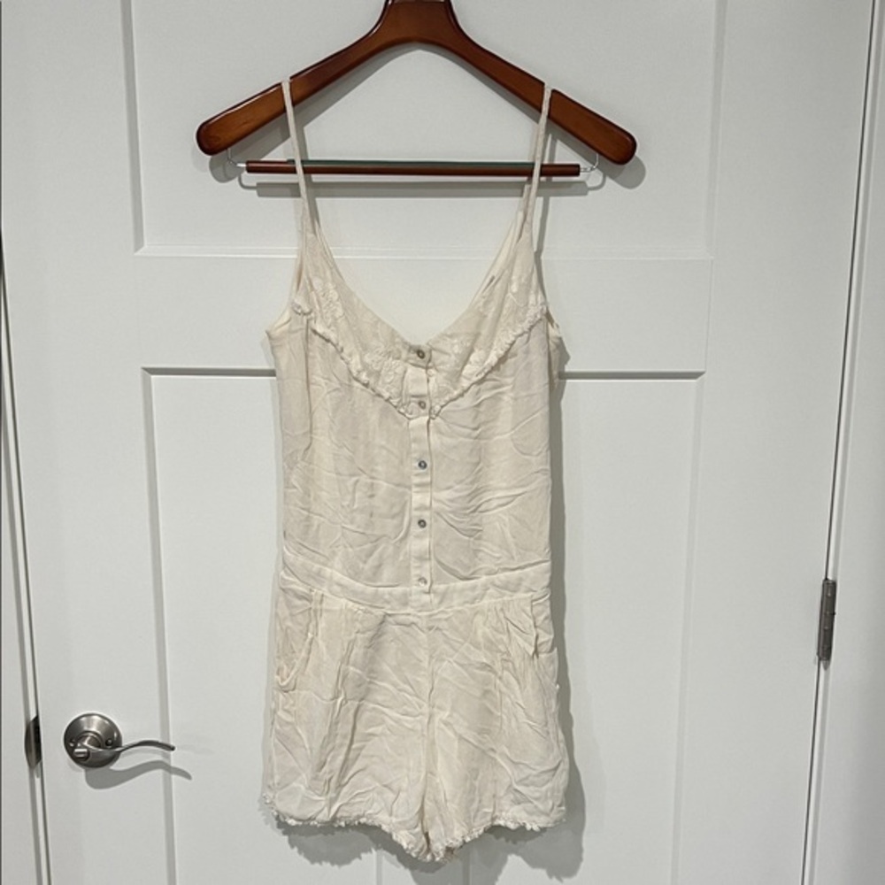 Pull&Bear Cream Button-Up Romper Sz S